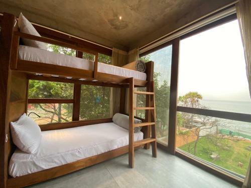 Hotel Ostel In