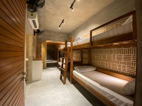 Hotel Ostel In