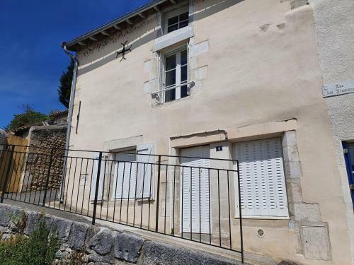 Apartamento Studio Meubl� Au Pied de La Cit� M�di�vale