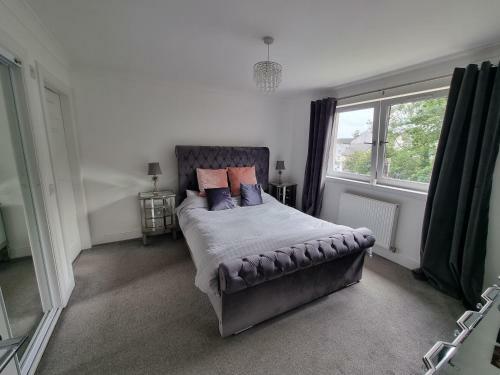 Villa Spacious 4-bed Townhouse Near Edinburgh