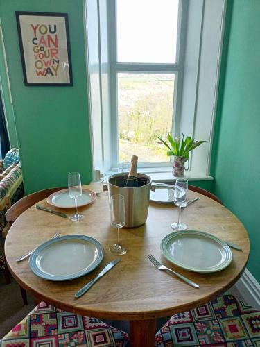 Apartamento Unique 2-bedroom Coastal Town Retreat