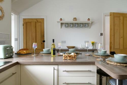 Modern, Light And Airy Townhouse In Llandudno, West Shore