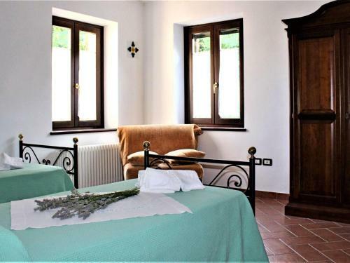 Majestic Holiday Home In Mergo With Private Pool