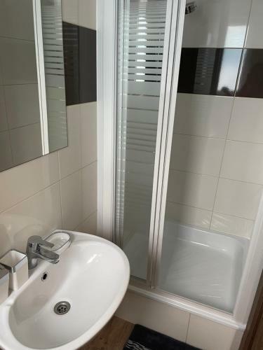 Hostal Villa Vis Avis II