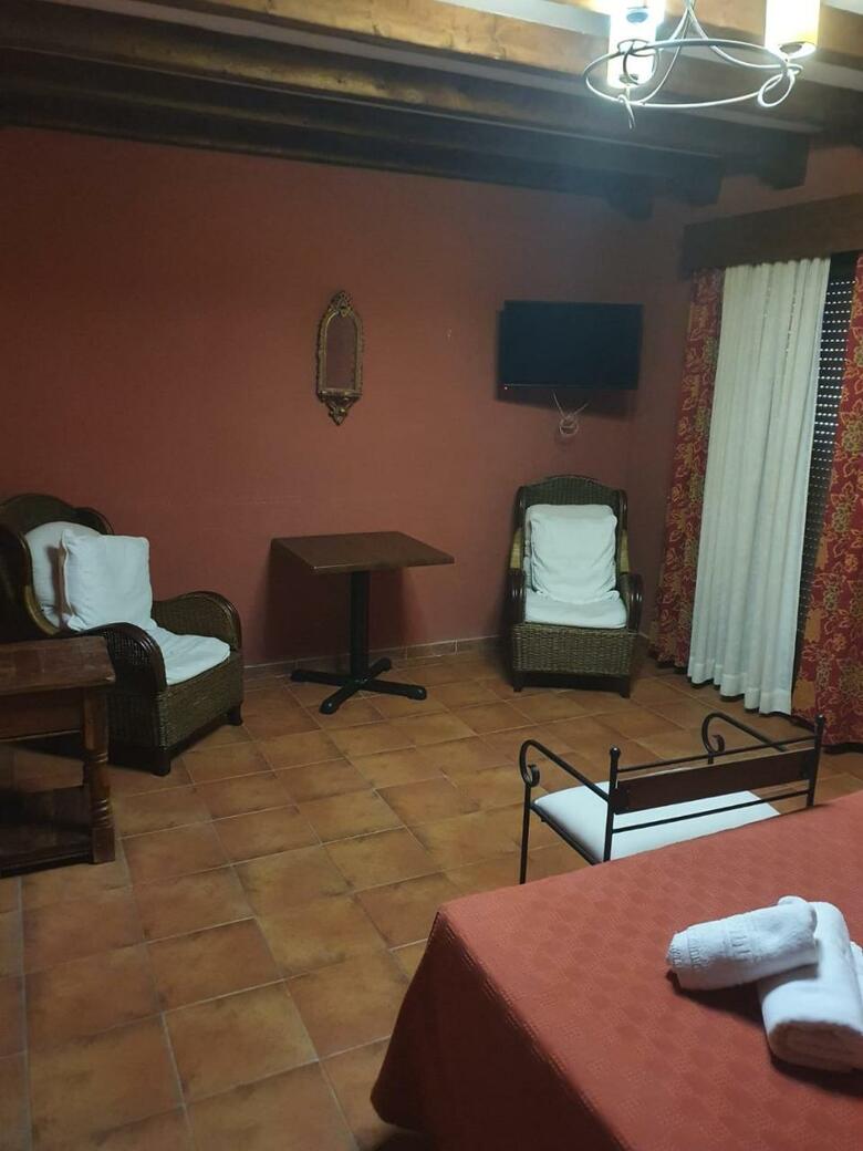 Hotel Hostal La Plata