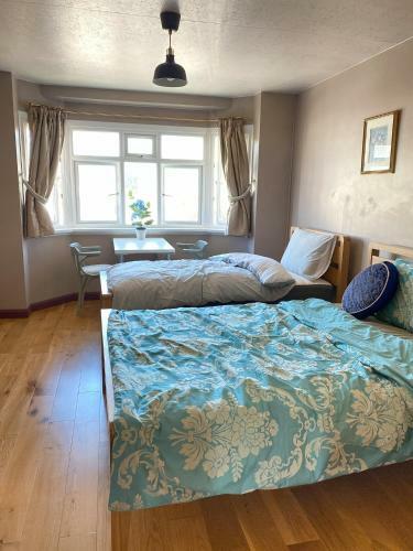Apartamento Lovely 3 Bedroom Flat Close From Station