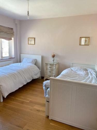 Apartamento Lovely 3 Bedroom Flat Close From Station