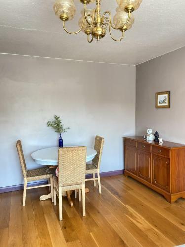 Apartamento Lovely 3 Bedroom Flat Close From Station