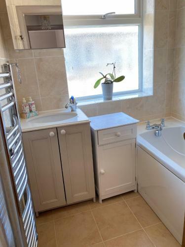 Apartamento Lovely 3 Bedroom Flat Close From Station