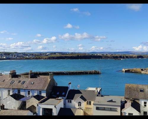 Apartamento Portrush Penthouse Stunning Harbour & Atlantic Views