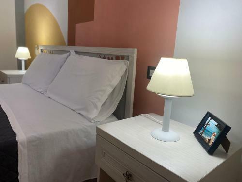 Hostal Postino Rooms