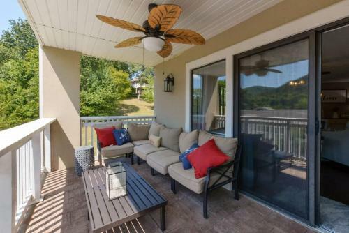 Pointe Royale 67-6 By Dreams2reality Vacations-includes Free Attraction Tickets Daily!