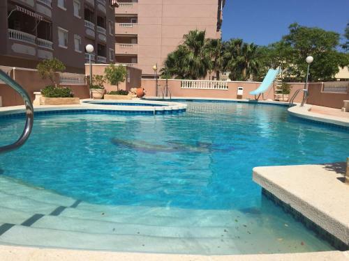 Apartamento Piscina Y Terraza A 200m Del Mar