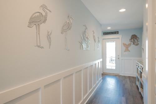 All Decked Out By Oak Island Accommodations