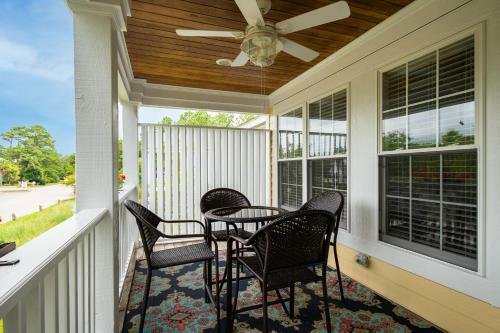 Marina 1 By Oak Island Accommodations