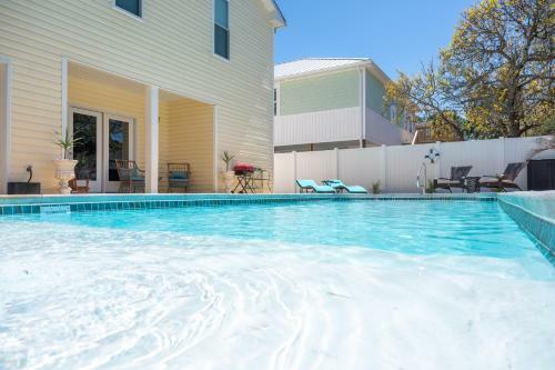 The Sassy Seahorse By Oak Island Accommodations