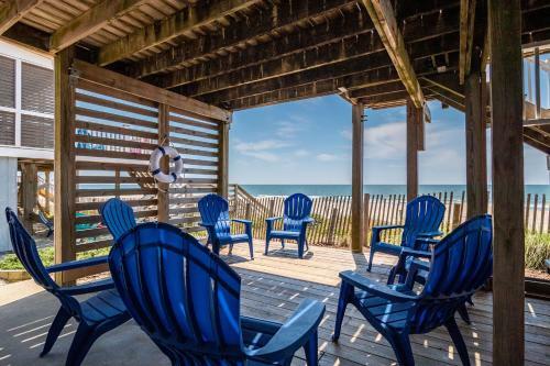 The Beachcomber By Oak Island Accommodations