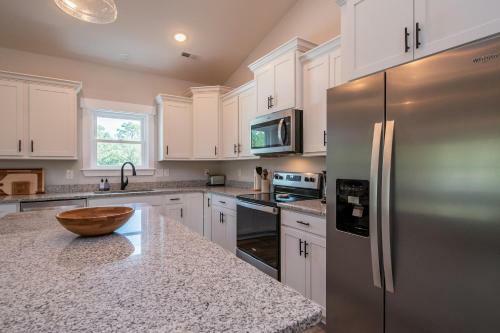 Suga Shack By Oak Island Accommodations
