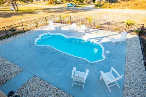 Long Call By Oak Island Accommodations