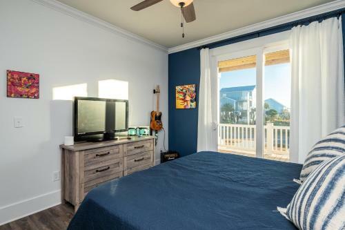 Long Call By Oak Island Accommodations