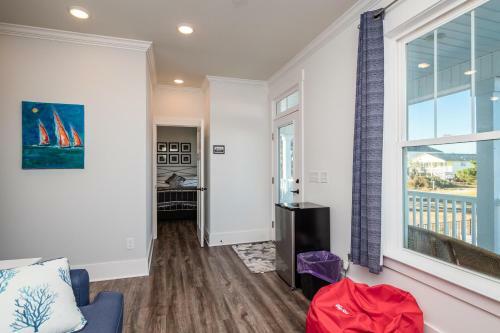 Long Call By Oak Island Accommodations