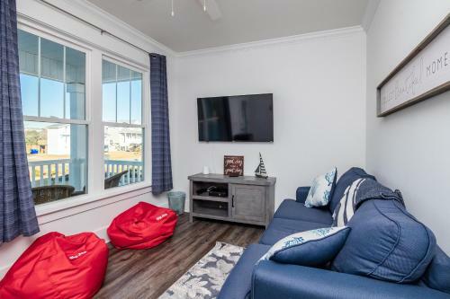 Long Call By Oak Island Accommodations