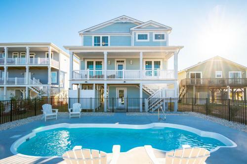 Long Call By Oak Island Accommodations