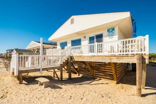 Lisa Lu By Oak Island Accommodations