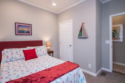 Lighthouse Lodge By Oak Island Accommodations