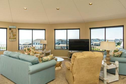 Island Tower By Oak Island Accommodations