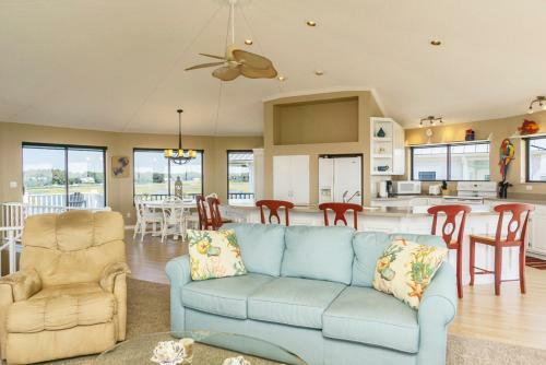 Island Tower By Oak Island Accommodations