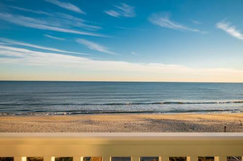 The Sandcastle By Oak Island Accommodations