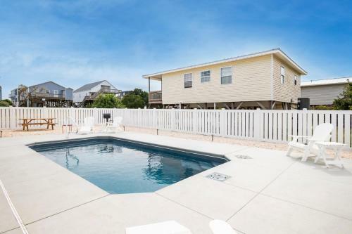 Glide Path By Oak Island Accommodations