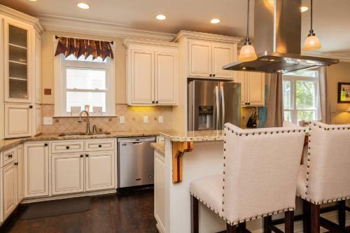 Sea Haven By Oak Island Accommodations