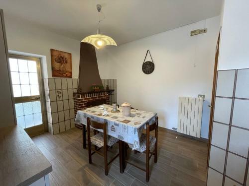 Two Bedroom Apartment In Gravedona - Larihome