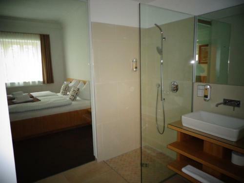 Hostal G�stehaus St. Anna