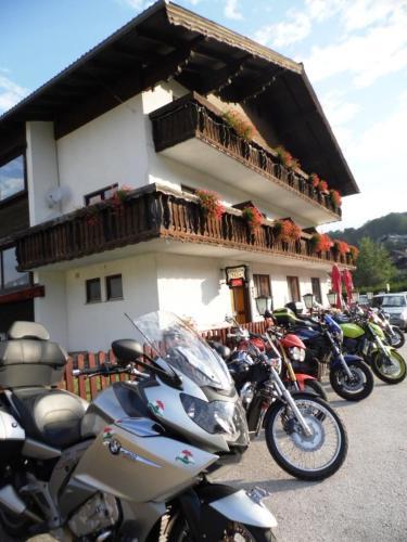 Hostal Pension Tilly