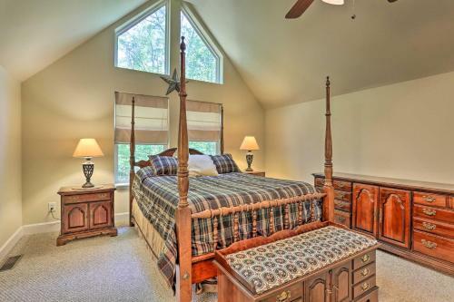 Spacious Lackawaxen Retreat With Shared Pool!