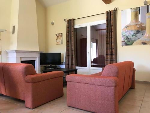 Spacious Holiday Home In Les Forges With Swimming Pool