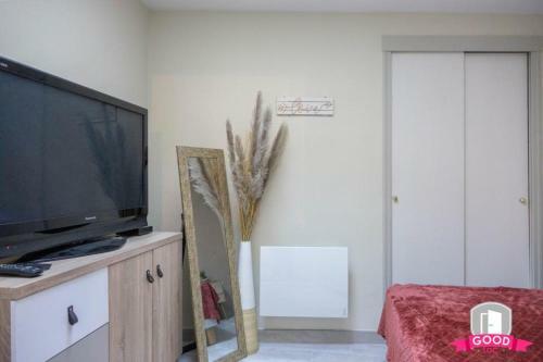 Apartamento La Coquille D'orl�ans Avec Sa Cour
