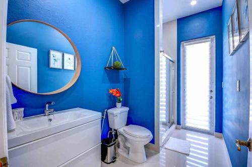 Beautiful House + Heated Pool/17 Guest,b�squetball