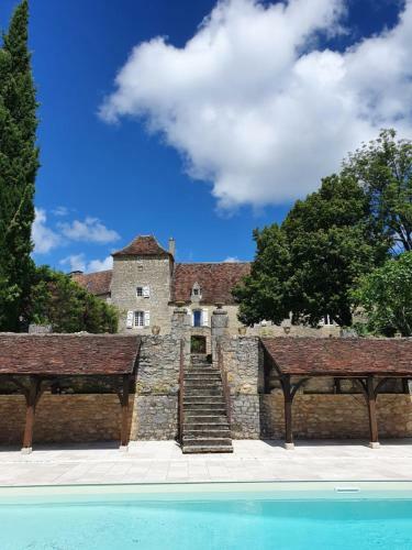 Les Pierres Lotoises
