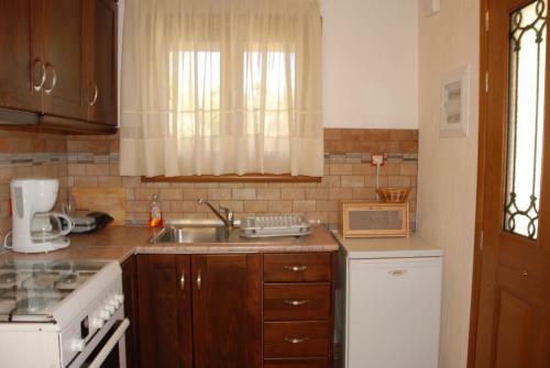 Corfu Maisonettes Anemouri - San George Apartments