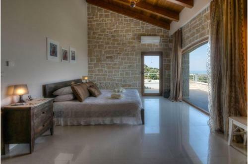 Amazing Villa Arios
