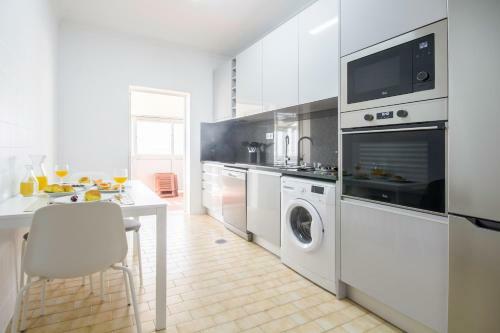 Sea View - Charming Apartment