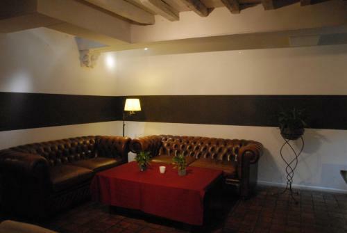 Hotel Adelaar