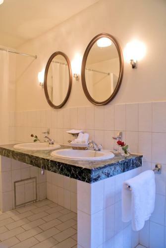 Hotel Adelaar