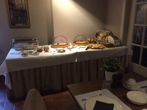 Hotel Adelaar