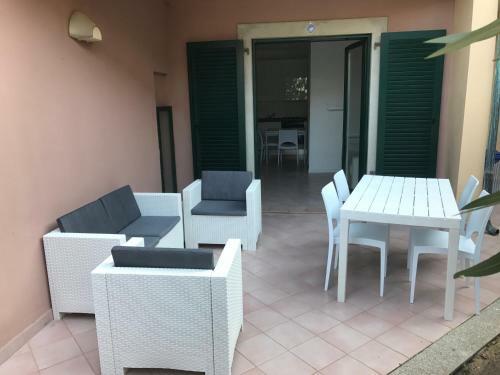 Apartamento Li Velieri - Residence With Pool For 6 Pax