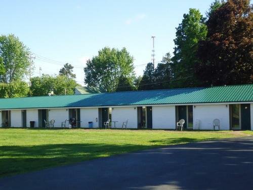 Motel Adirondack Inn